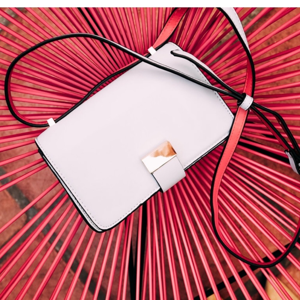 Crossbody bag